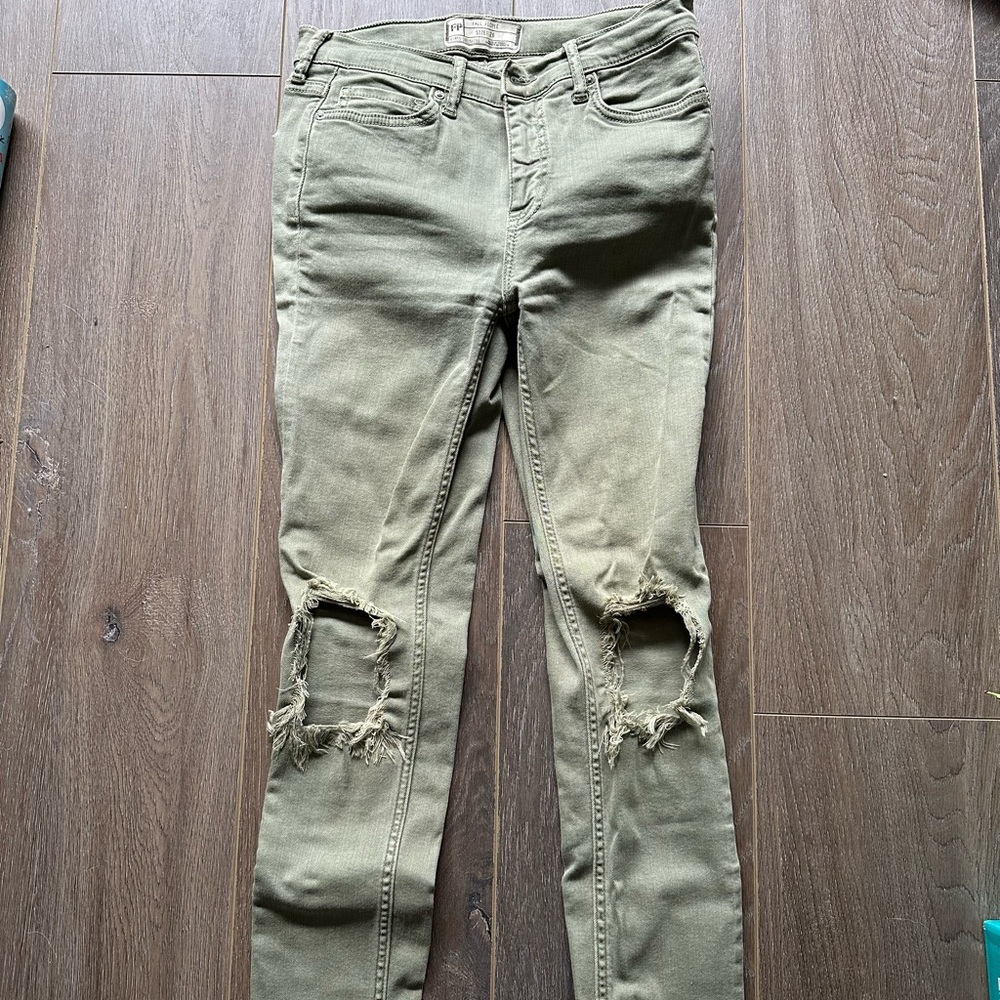 Free People Busted Knee Skinny jeans